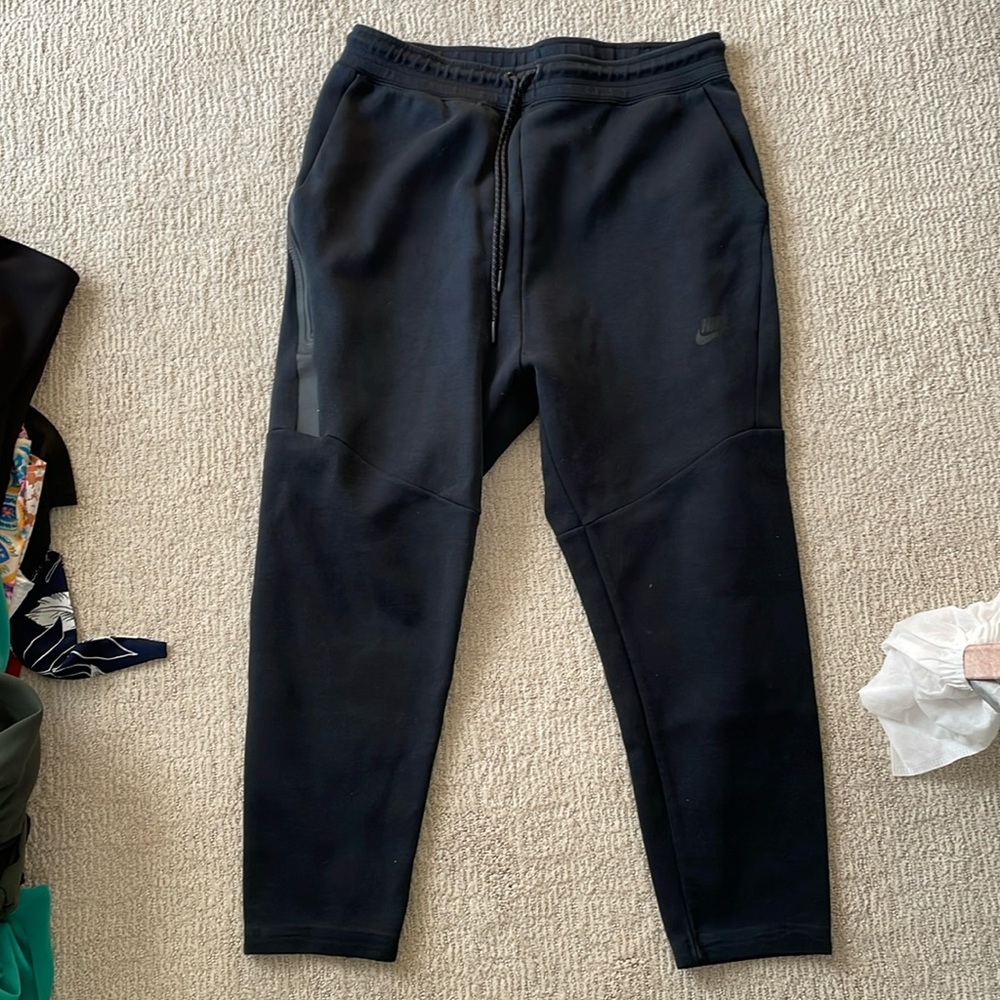 Nike fleece tech jogger pants